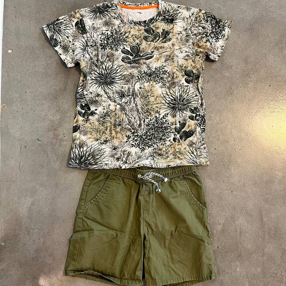 Game gear Camo hunting tshirt cat & jack green shorts Boys Large bundle